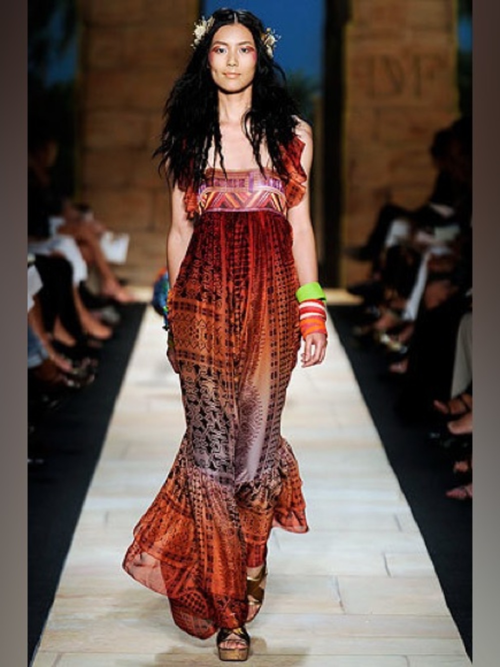 Diane Von Furstenberg Silk Rust Ombre Tribal Print Maxi Dress Sz 4